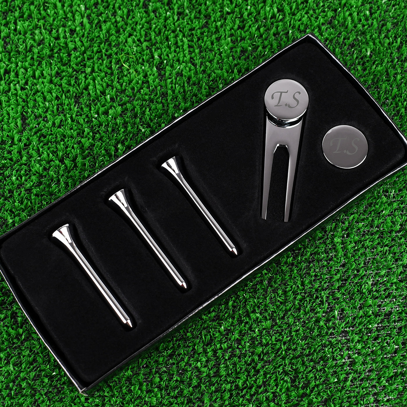 Personalised Golf Gift Set | Initials Ball Marker Divot Tool & Tees - Accessories