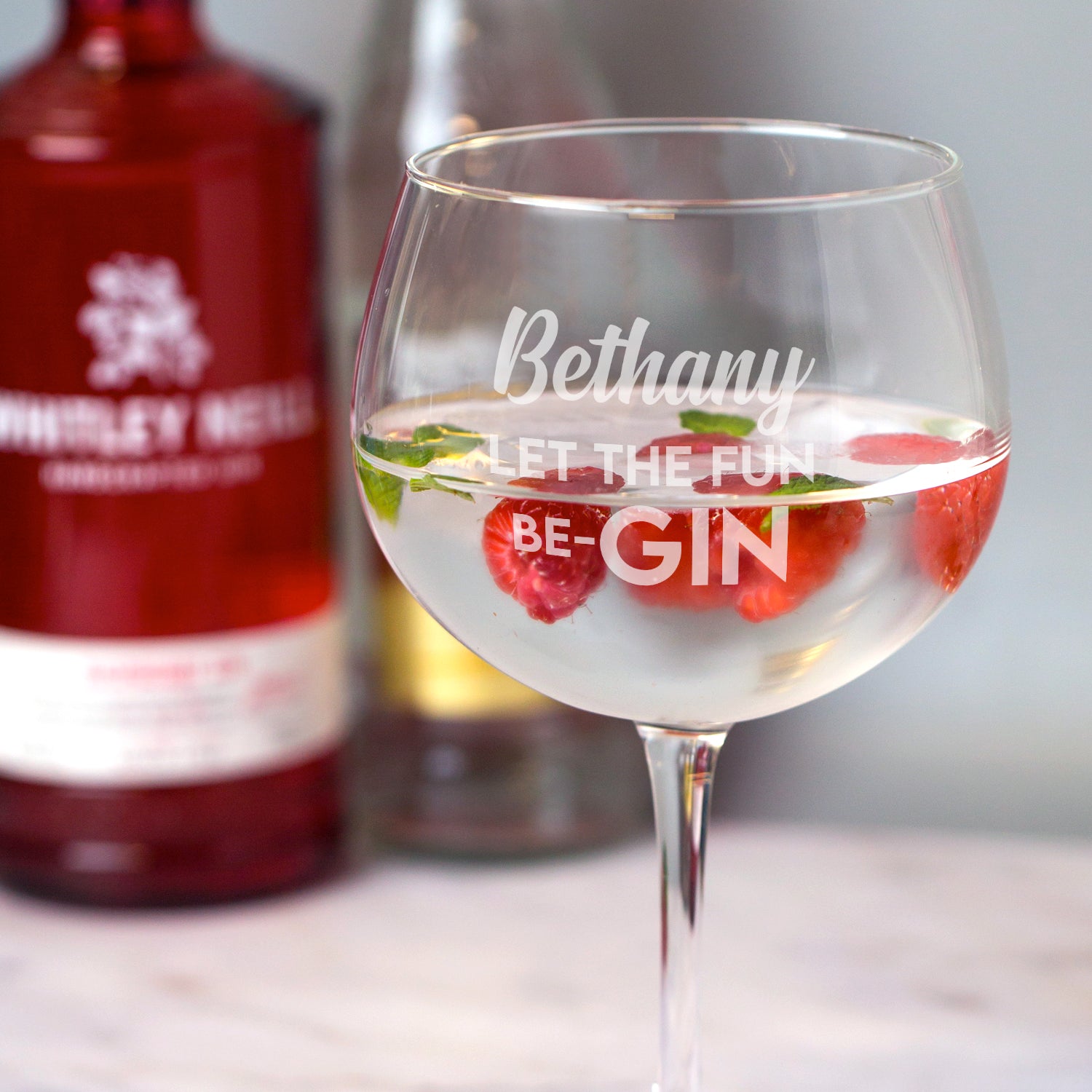 Autocollant Mural 'Let The Fun Be Gin' – Wickedstickers – Déco Maison